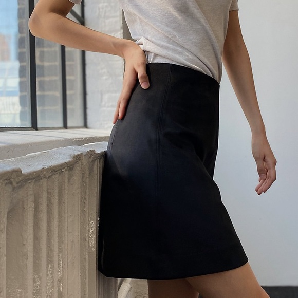 Aritzia Vegan Suede Mini Skirt - Picture 1 of 2